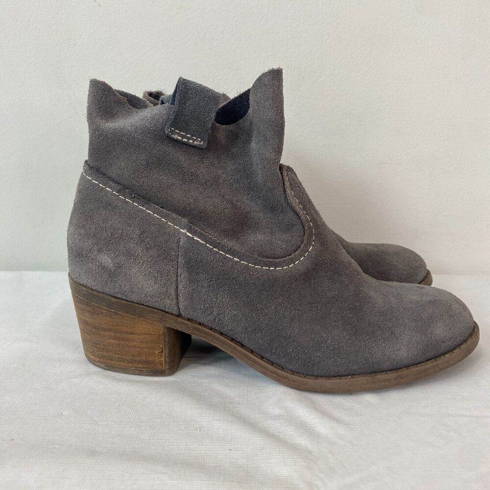 Carlos by Carlos Santana Gray Suede Leather Heeled Ankle Booties Boots Women 7.5